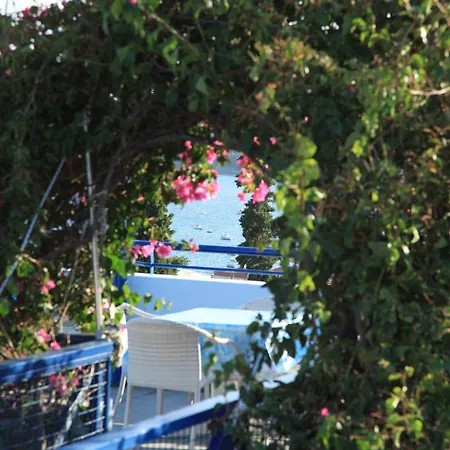 Heliotopos Apartmanhotel Toló