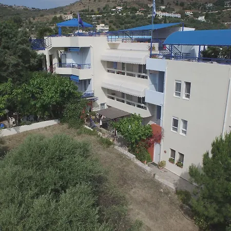 Heliotopos Apartmanhotel Toló