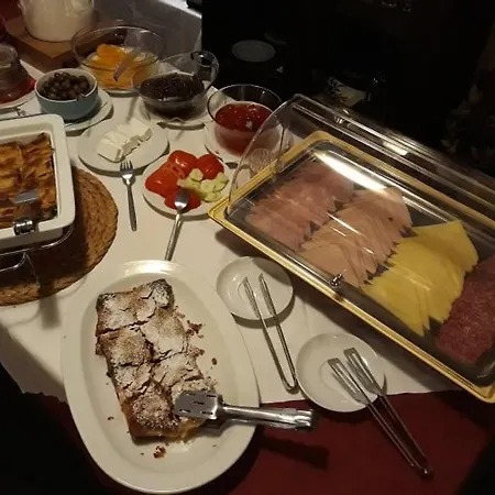 헬리오토포스 아파트호텔